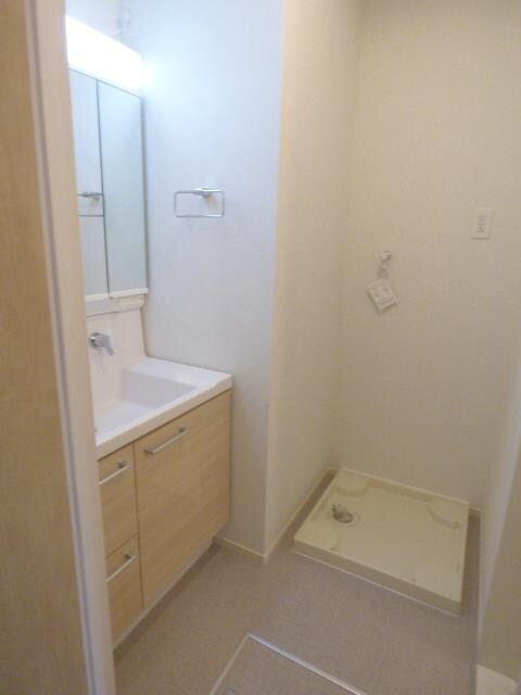 物件内観写真6　(洗面・脱衣所)