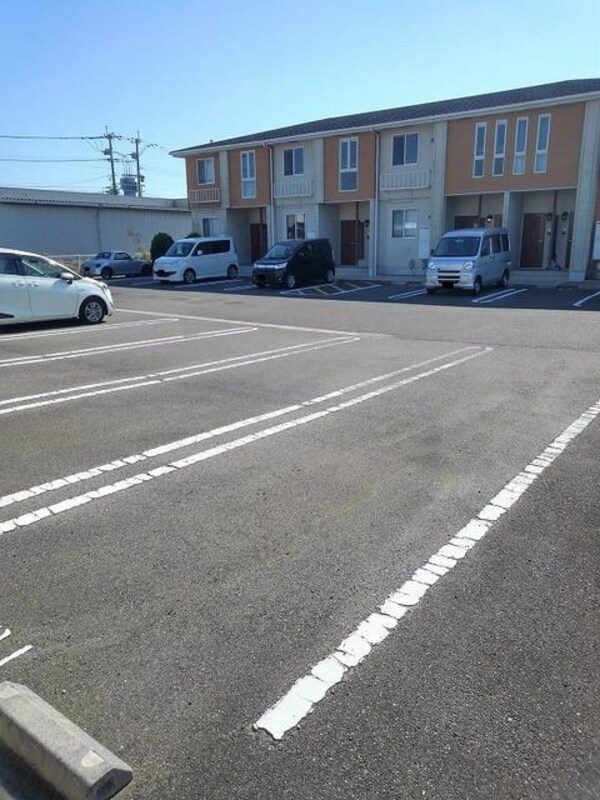 駐車場・駐輪場