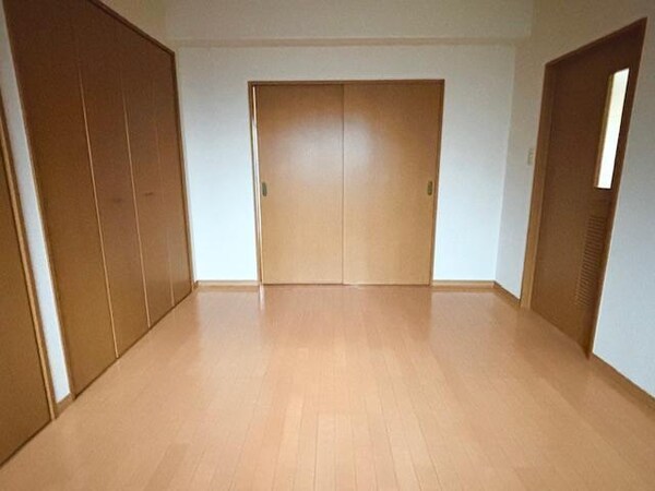 居室(6帖洋室)