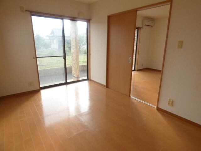 物件内観写真20　(6.7帖洋室)