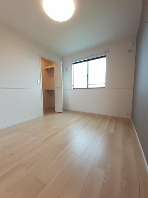 物件内観写真12　(6.1帖洋室)