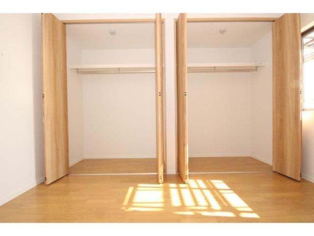 物件内観写真11　(クローゼット)