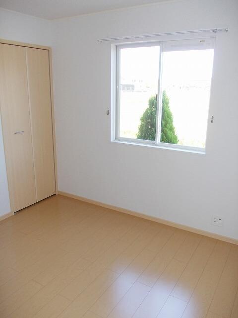 物件内観写真3　(洋室)