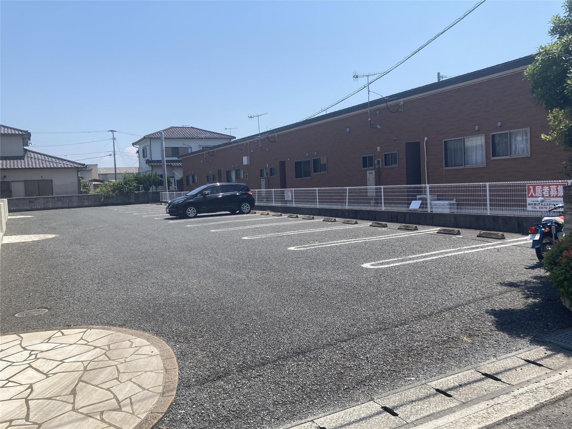 メゾンドe＆ｋの駐車場・駐輪場