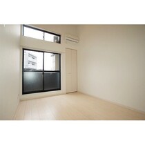 西鉄天神大牟田線 雑餉隈駅 2階建 築13年の外観写真