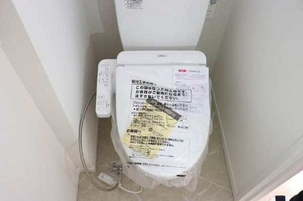 トイレ(※写真は反転タイプ)