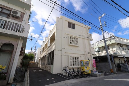 狩俣アパート外観写真