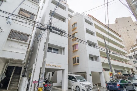 シティハイムとまり外観写真
