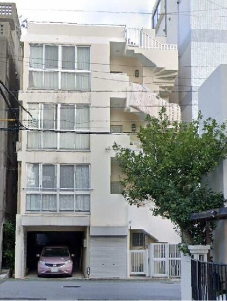 伊波マンション外観写真