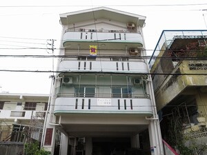 沖縄総建アパート外観写真