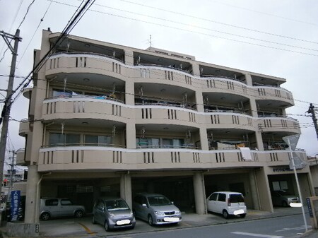 マンション宇江城外観写真