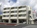 ラック石嶺駅前