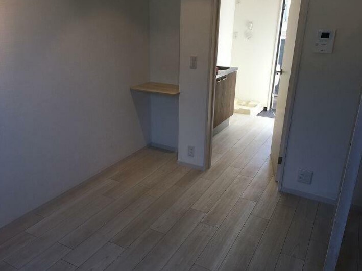 物件内観写真6　(同物件、別部屋内装写真参照)