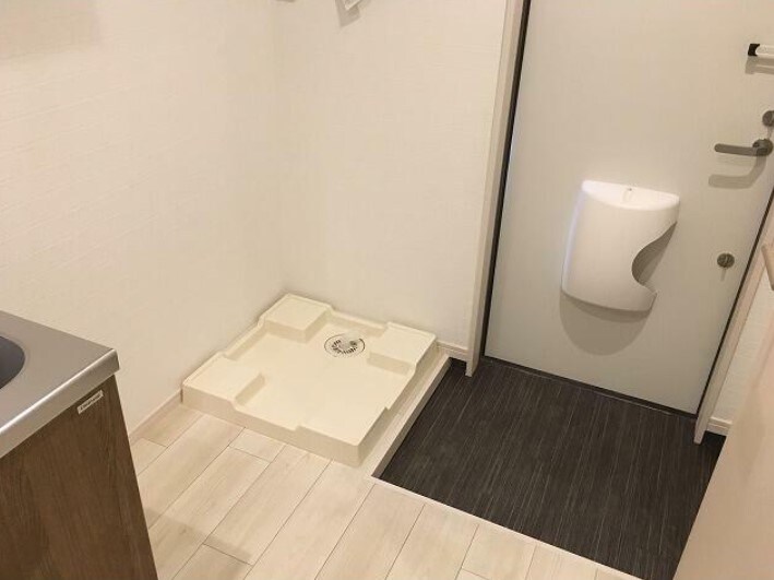 物件内観写真10　(同物件、別部屋内装写真参照)