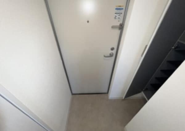 玄関(同施工参考写真となります)