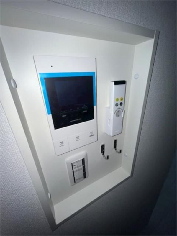 セキュリティ(同物件、別部屋内装写真)