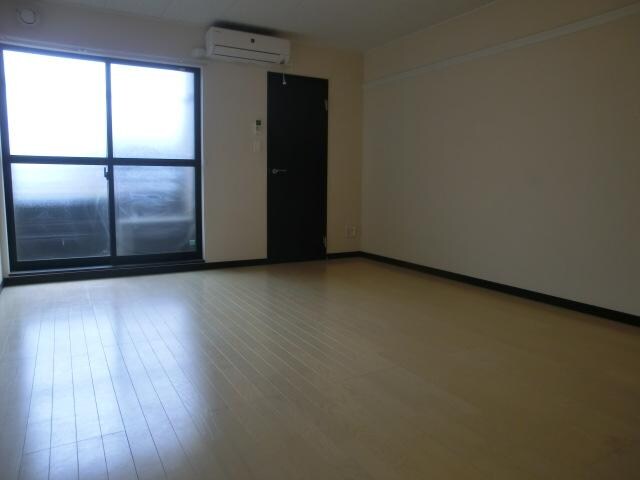 物件内観写真5　(別部屋参照)