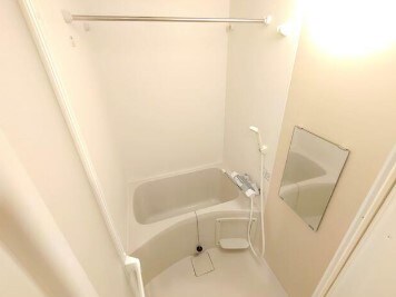 物件内観写真8　(別部屋内装写真参照)