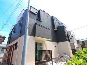 ルストーレ白岡外観写真