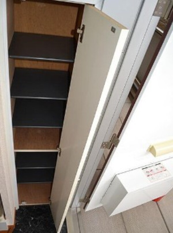 玄関(別部屋参照)
