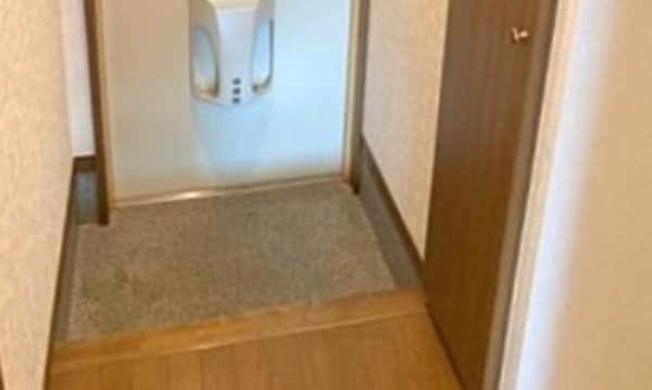 玄関(別部屋参照)