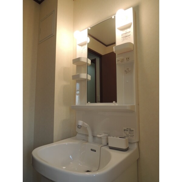 独立洗面台