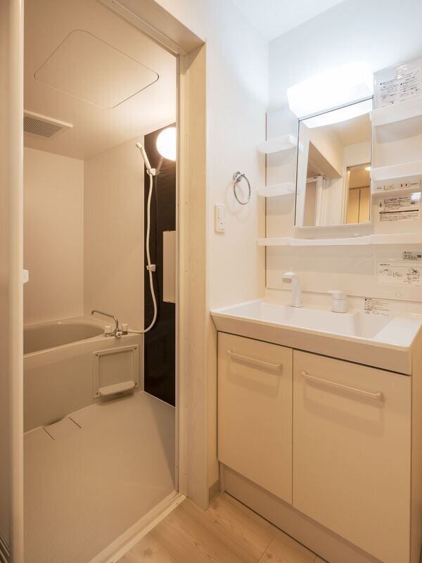 物件内観写真6　(※別号室参考写真)