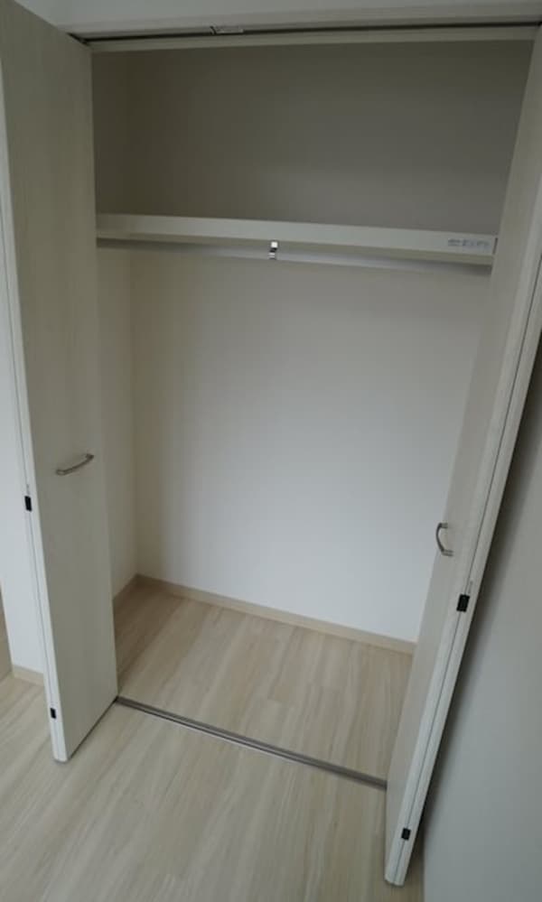 収納(同物件、別部屋写真参照)