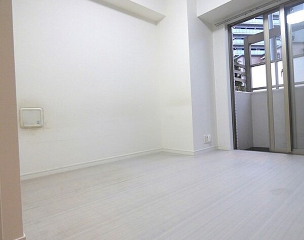 居室(別部屋参考写真となります)