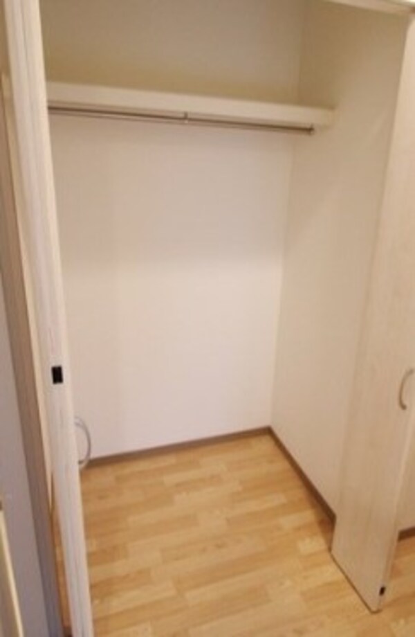 収納(別部屋参考写真となります)