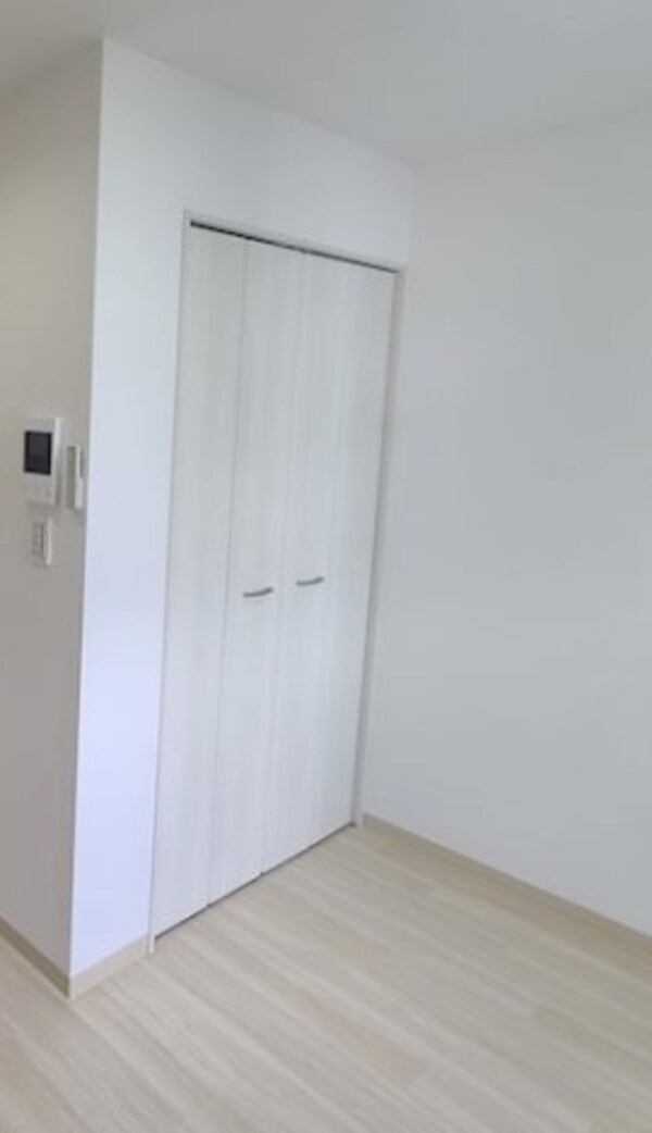 内装他(同物件、別部屋写真参照)