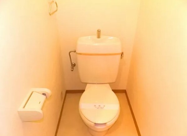 トイレ(※別部屋参考写真)