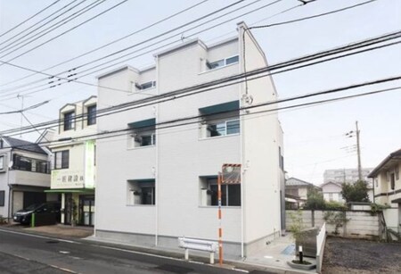 アールエヌ外観写真