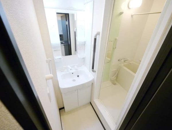 独立洗面台(※別部屋同施工)