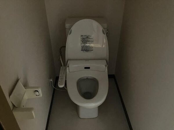 トイレ(※同建物別部屋写真)