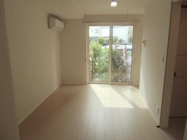 物件内観写真3　(別部屋参照)