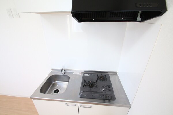 キッチン(※別部屋同建物写真)
