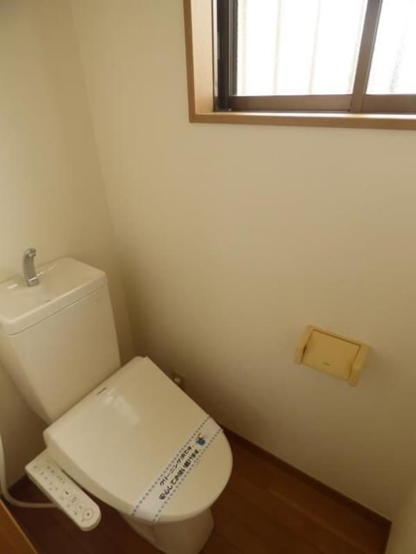 トイレ(別部屋参照写真)