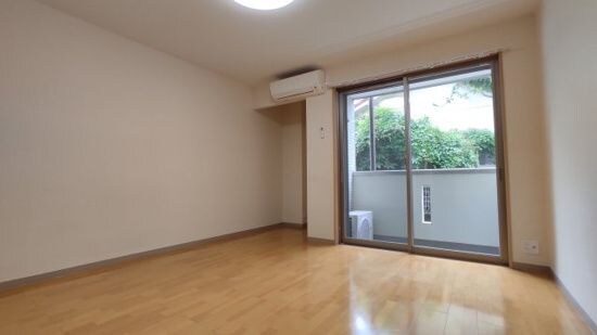 物件内観写真11　(※同建物別部屋参考写真)