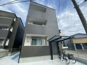 カサデルソル岩槻外観写真