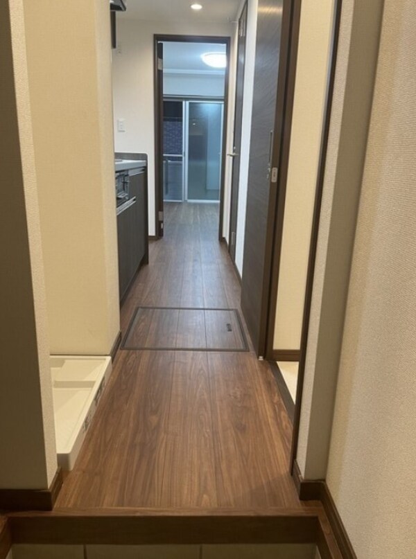 玄関(別部屋参照)