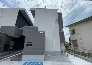 CB鴻巣アビターレ外観写真
