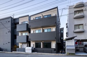 CRASTINE西堀8丁目C(クラスティーネニシボリハッチョウメシー)外観写真