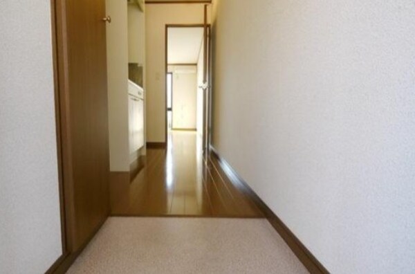 玄関(※同建物別部屋)