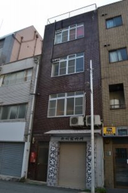 三福ビル外観写真