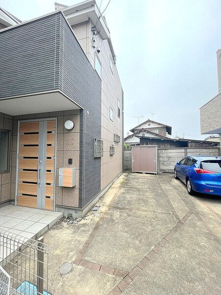 中落合戸建外観写真
