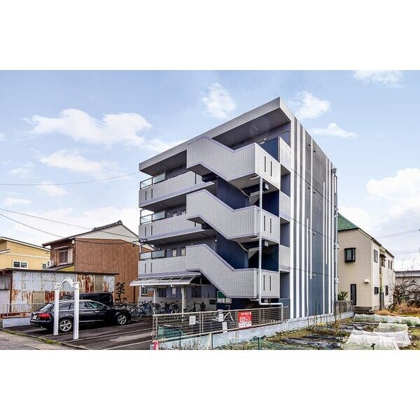 シーズンコート岩塚西 (リバージュ宮塚)の物件外観写真