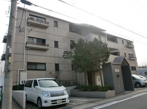 アール・コパン(北棟)外観写真