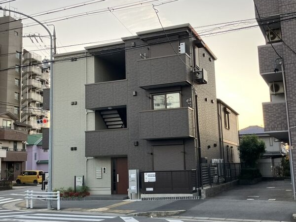 エルミタージュ柱