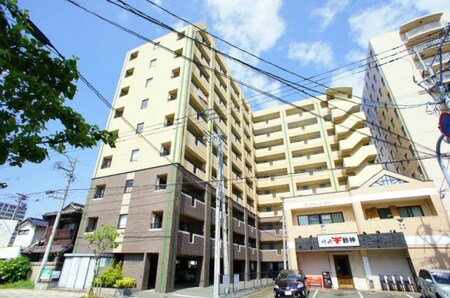 E・POPULAR（イーポプラール）外観写真